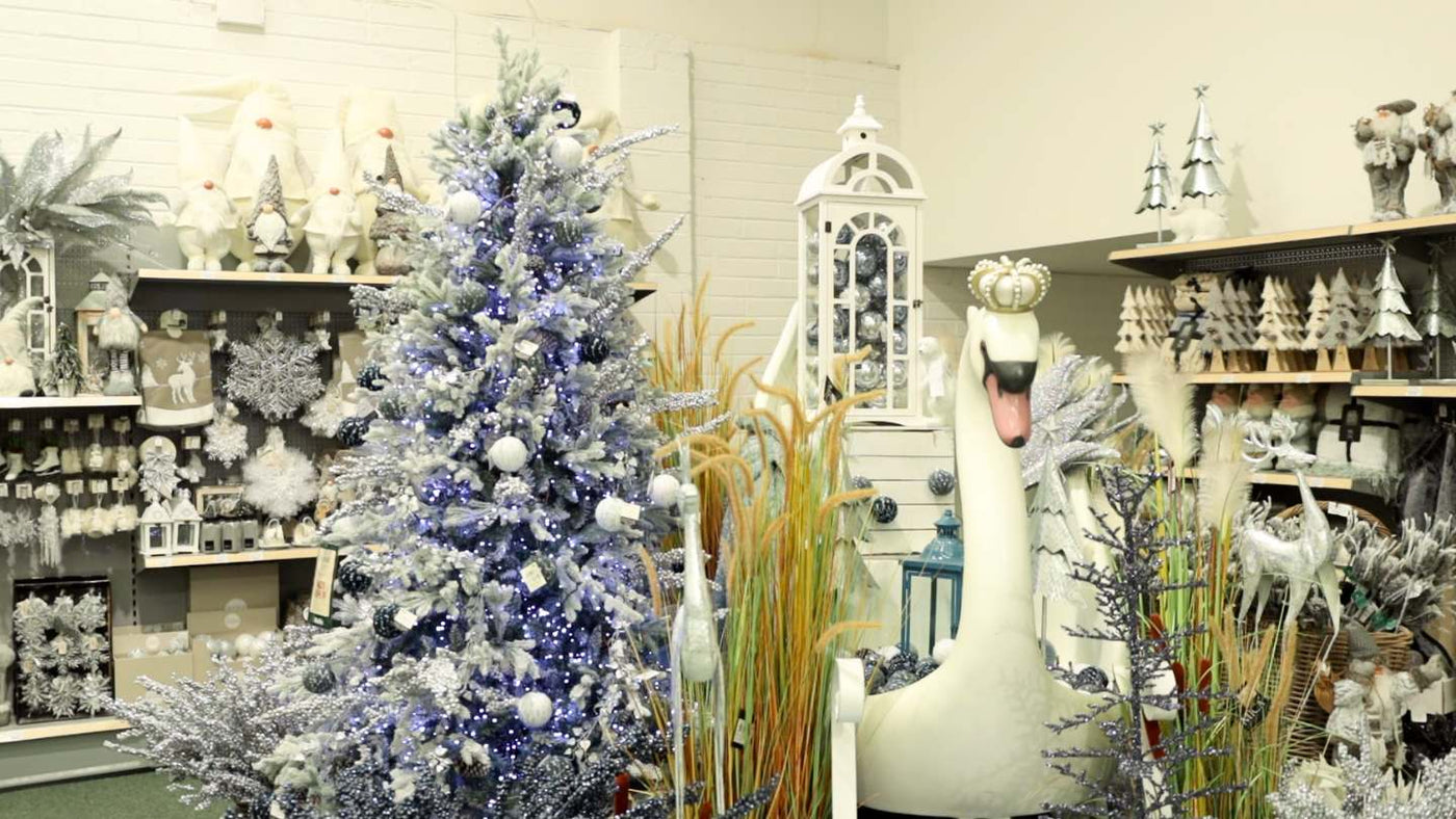 Display with Swan and Christmas Tree in store
